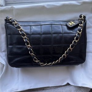 CHANEL 2002/2003 Chocolate Bar Shoulder Bag